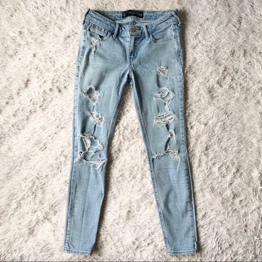 Hollister Cropped Ankle Jeans (Light Wash)